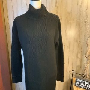 Athleta sweater turtle neck dress. Size Small